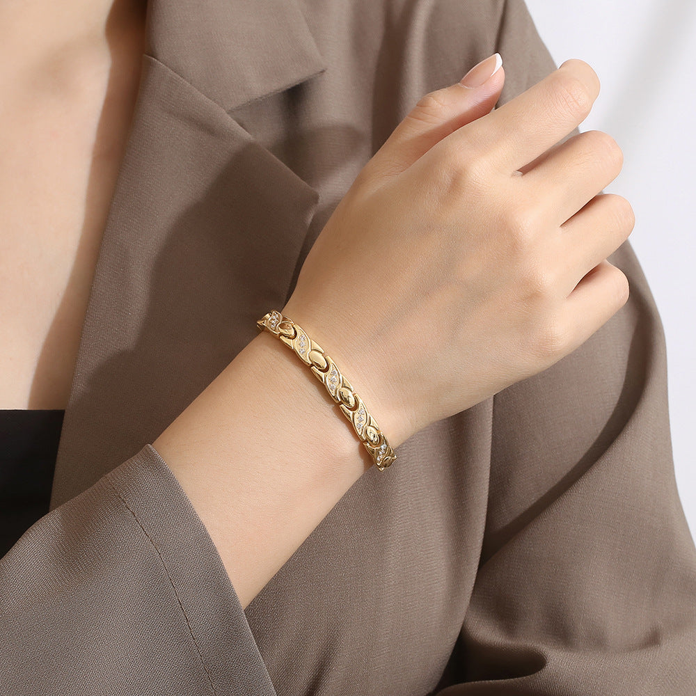 Diamond-set magnet black gemstone bracelet