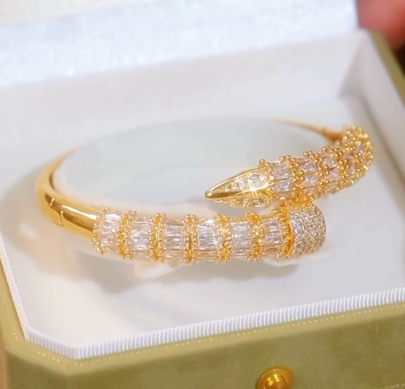 Diamond bracelet