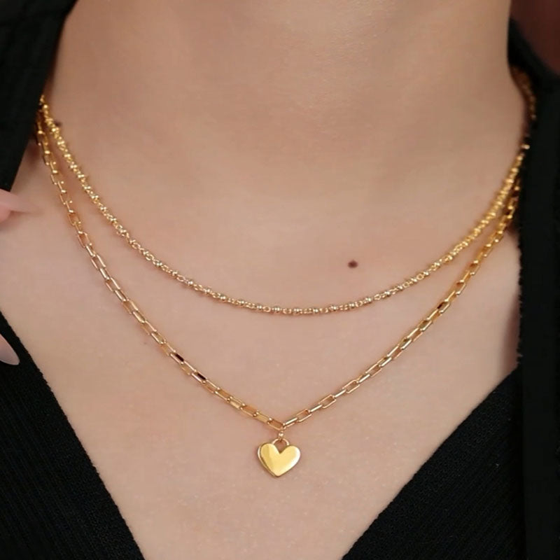 Double-layered heart-shaped gold necklace
